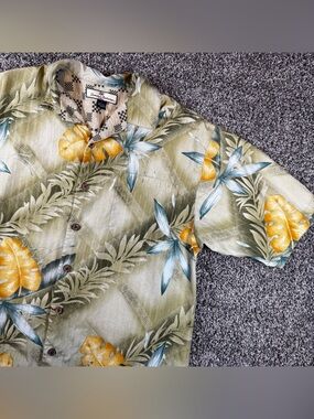 Tommy Bahama Relax Shirt Men Medium Camp Silk Tropical Hawaiian Floral Palm